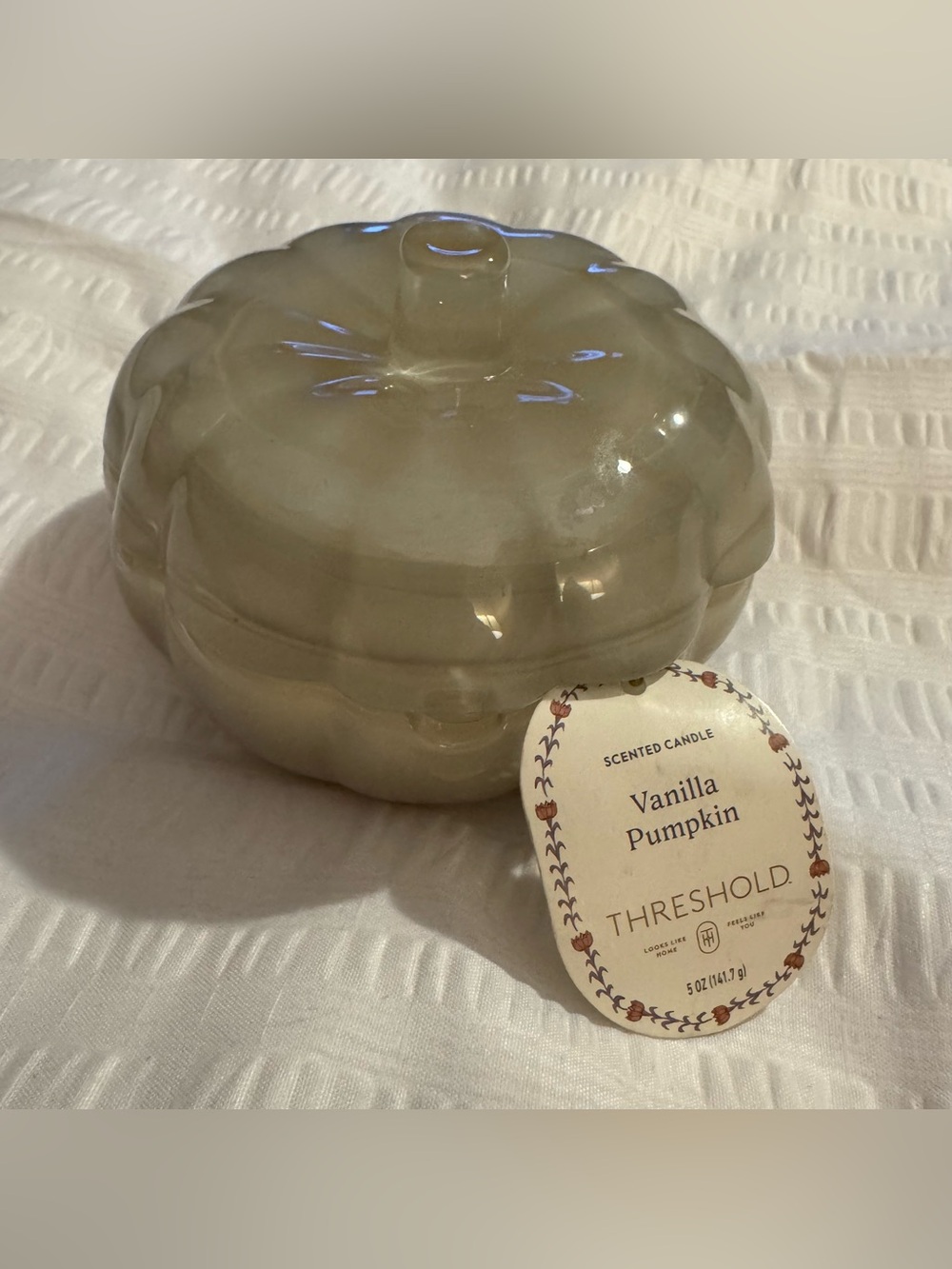 NWT Threshold Target Vanilla Pumpkin 5 oz Lidded Glass Pumpkin Candle